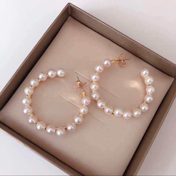 PEARL FRINGE HOOP EARRING - Picture 5 of 8